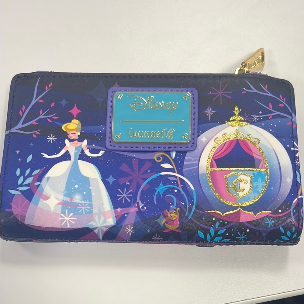 Disney Loungefly Cinderella Wallet